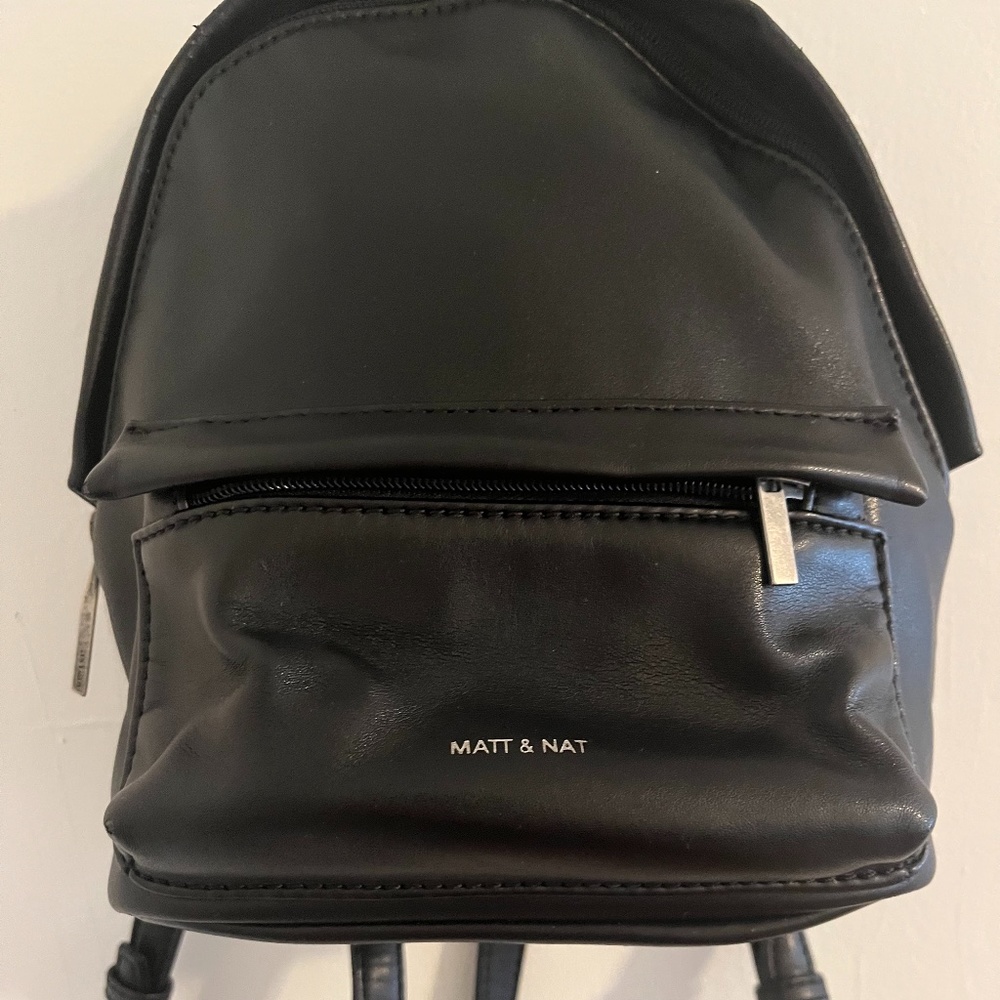 Matt & Nat Bali Mini Backpack - Picture 3 of 4